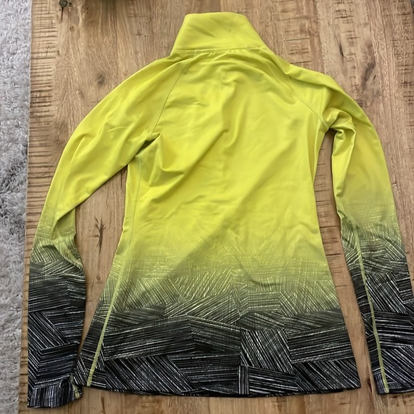 Under Armour quarter zip - Picture 3 of 3